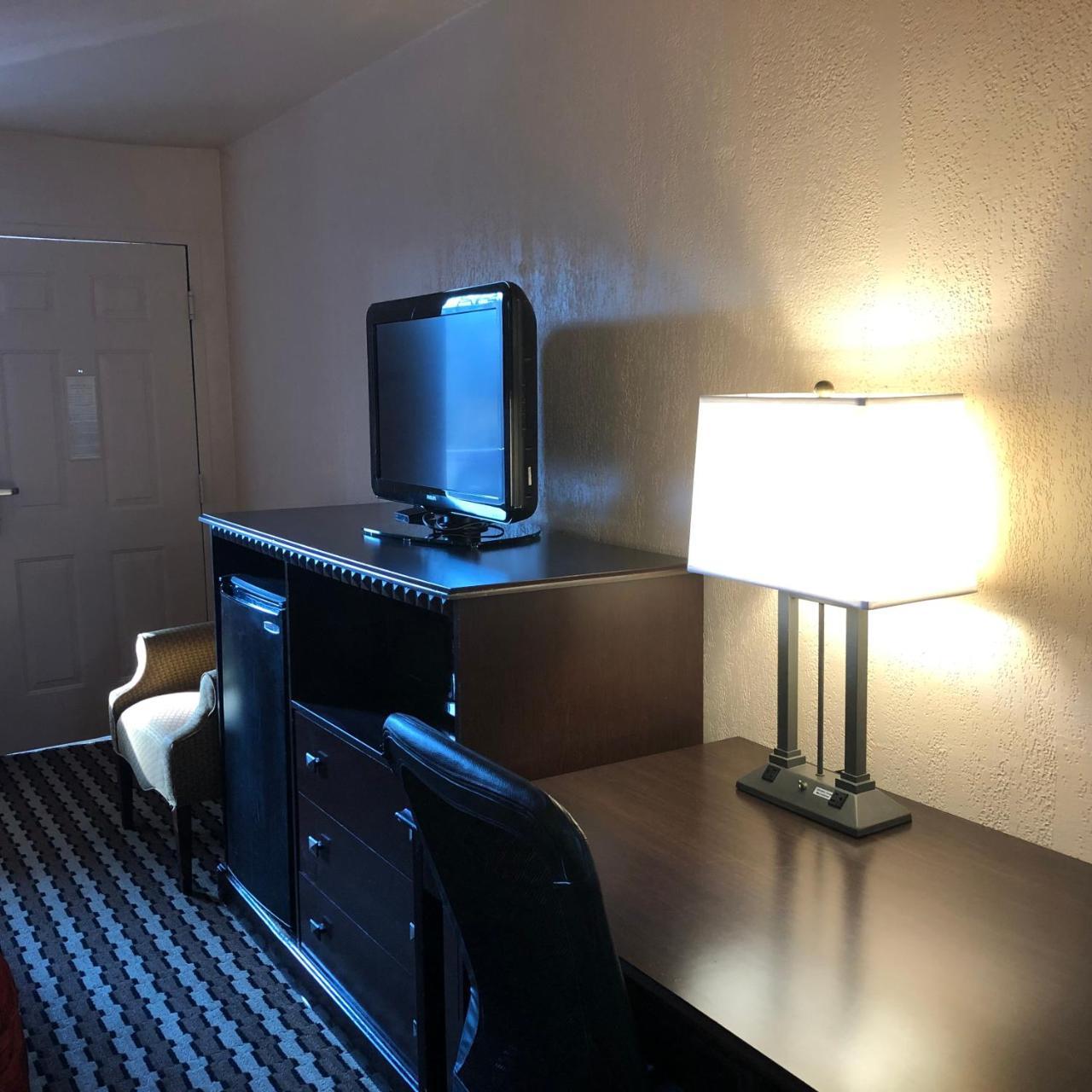 Guest Inn Austell Eksteriør bilde